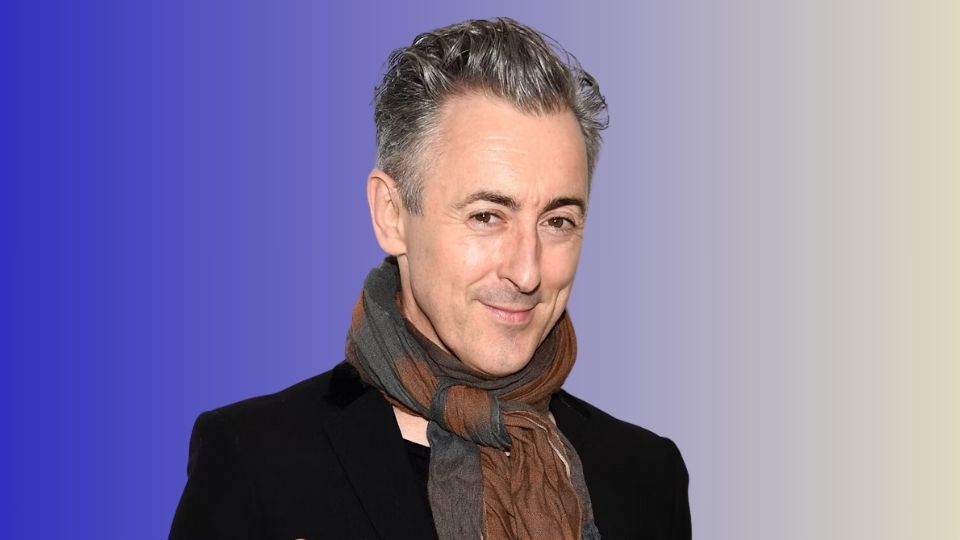 Alan Cumming net worth 2024